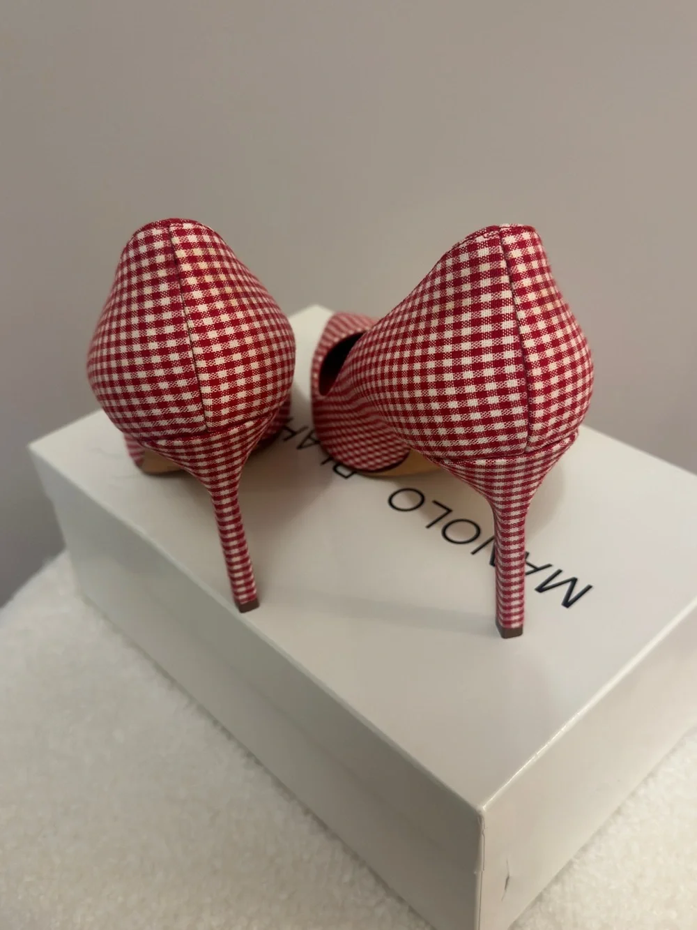 Manolo Blahnik BB Gingham Pumps – Red & White Check | EU 37.5 | Authentic